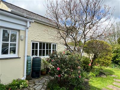 Garden & Parking & Outbuildings